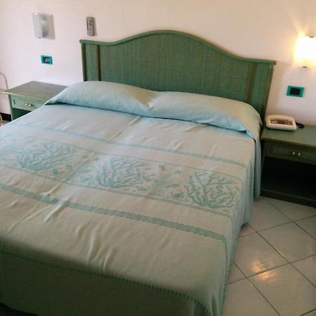 Hotel Blu Marlin Villasimius Exterior photo